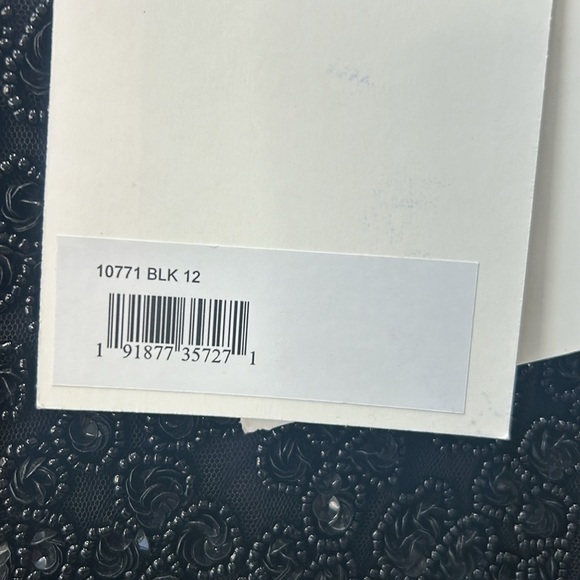 Mac Duggal 10827 NWT HAND BEADED FLOUNCE SLEEVE MIDI DRESS - Picture 9 of 14